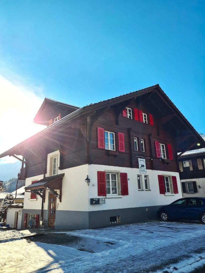 Adventure Guesthouse Interlaken Unterseen Exteriör bild